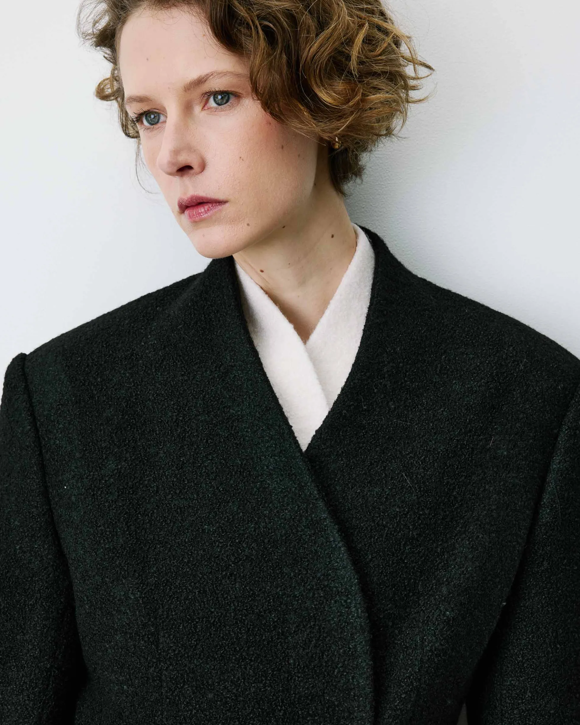 Blazer croisé en laine mélangée sans revers noir Berlin