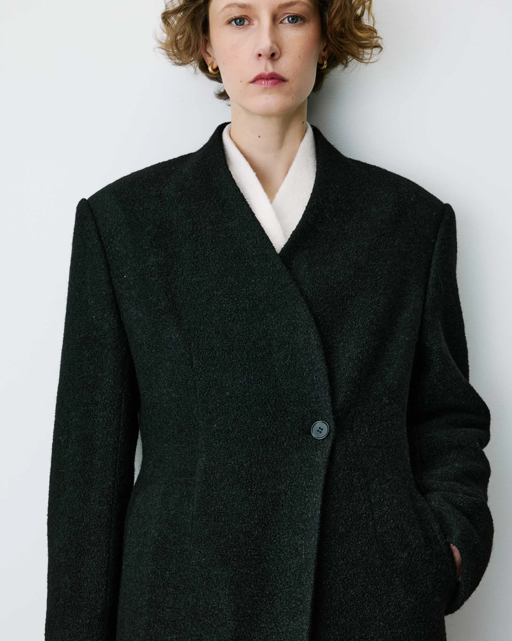 Blazer croisé en laine mélangée sans revers noir Berlin