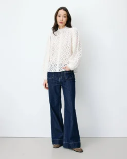 Blouse ample en dentelle boutonnée ivoire Anita