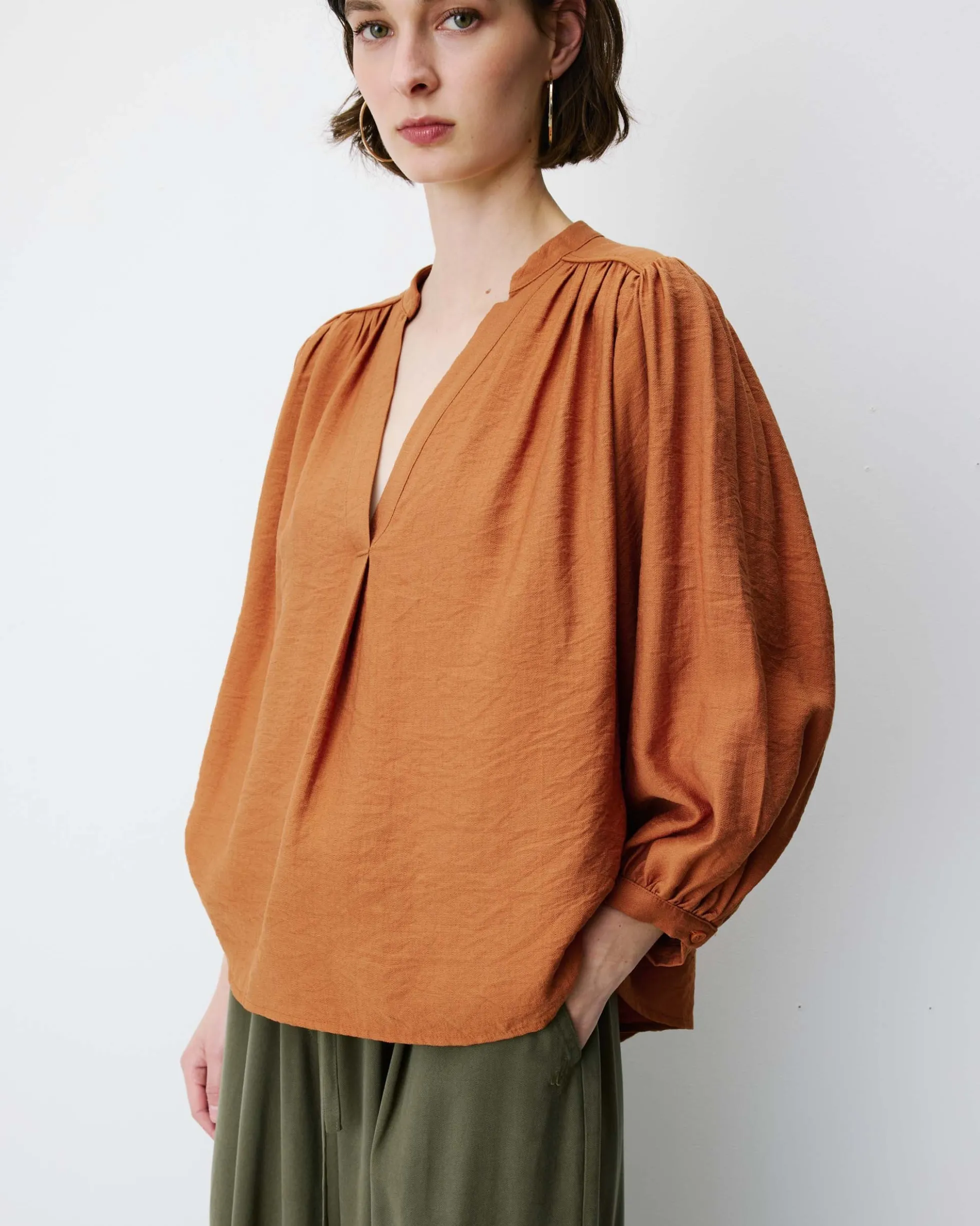 Blouse ample manches bouffantes 3/4 col V camel Auriane