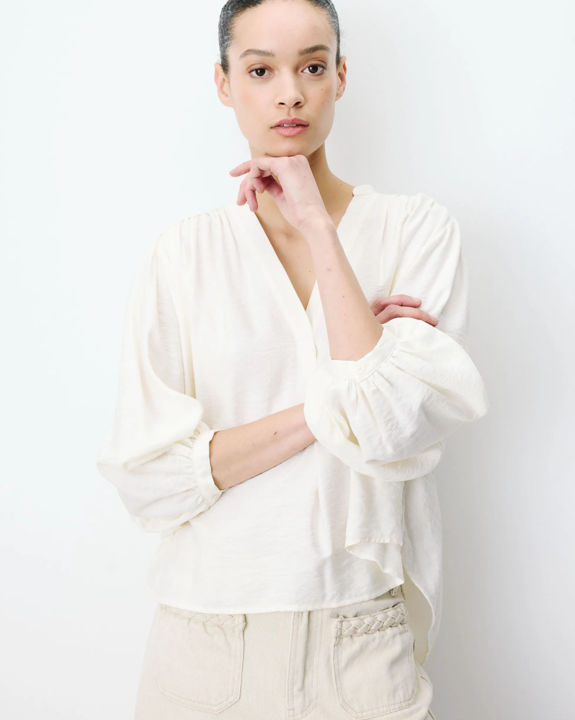 Blouse ample manches bouffantes 3/4 col V ecru Auriane