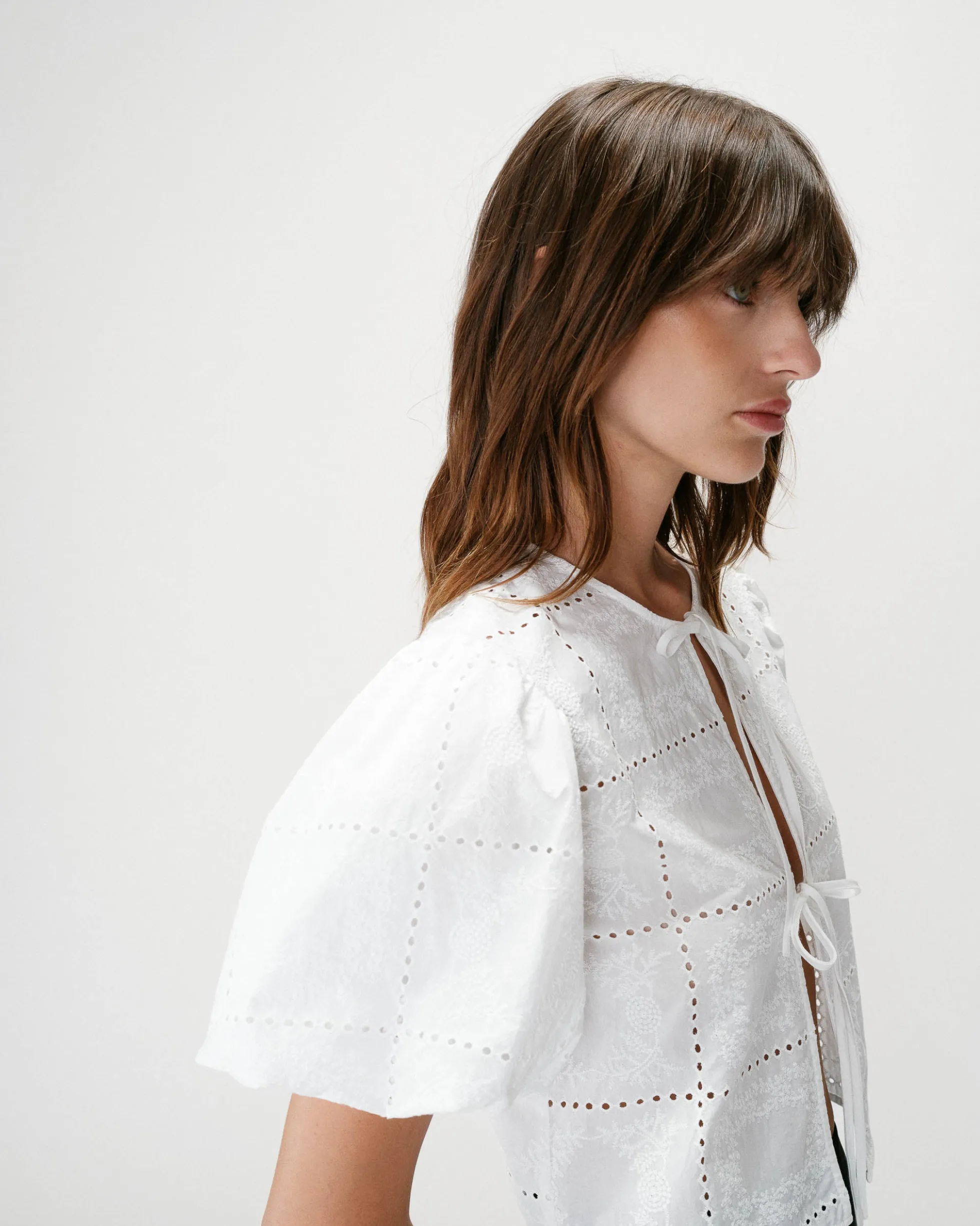 Blouse brodée à nouer manches ballon white Wylette