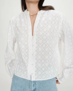 Blouse broderie anglaise col mao en coton ivoire Vandita
