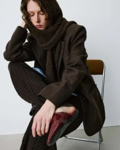 Écharpe capuche en maille tricotée chocolat Briony