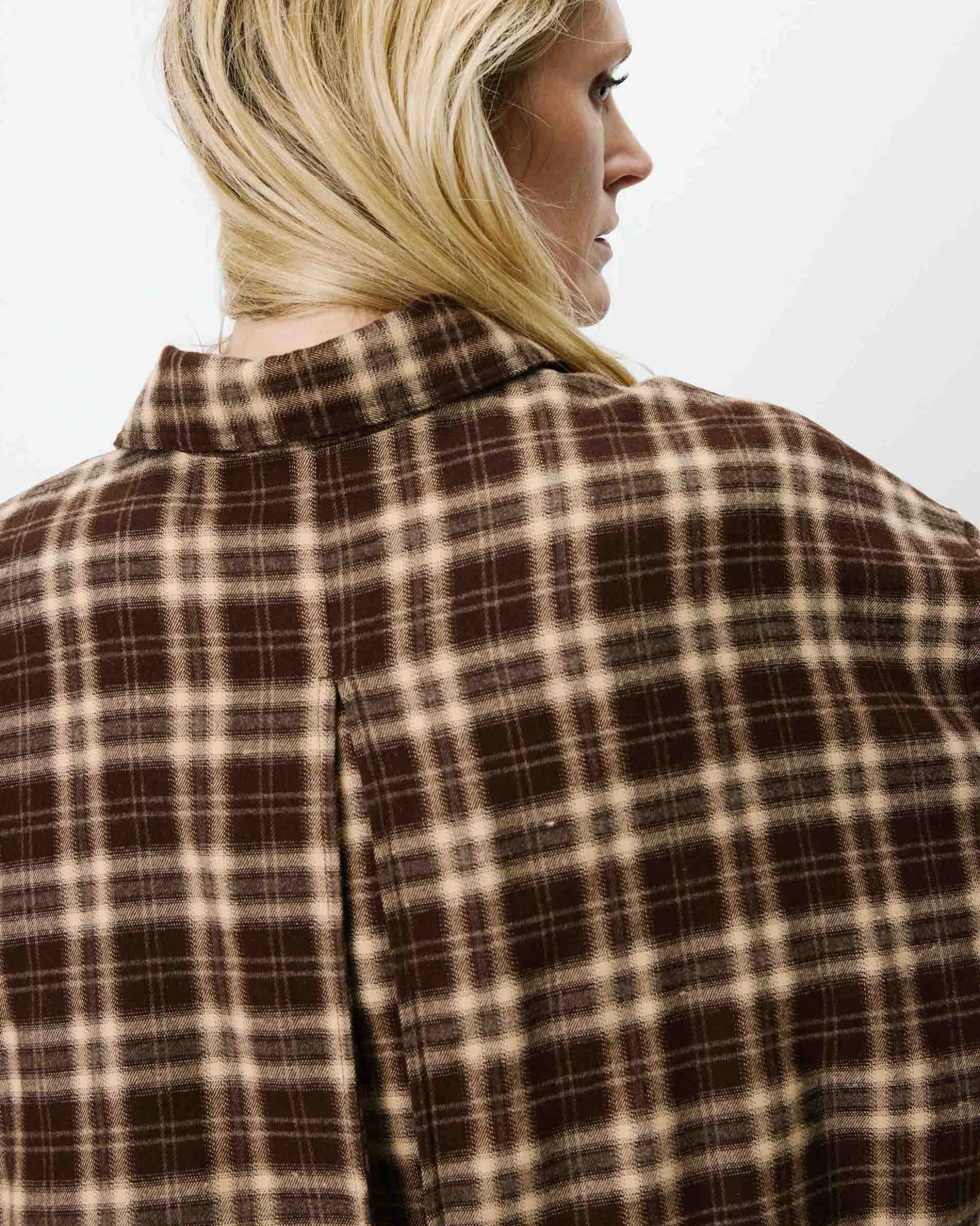 Chemise oversize dos à nouer à carreaux chocolat Arlette