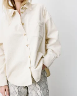 Chemise oversize en velours côtelé ecru Ange