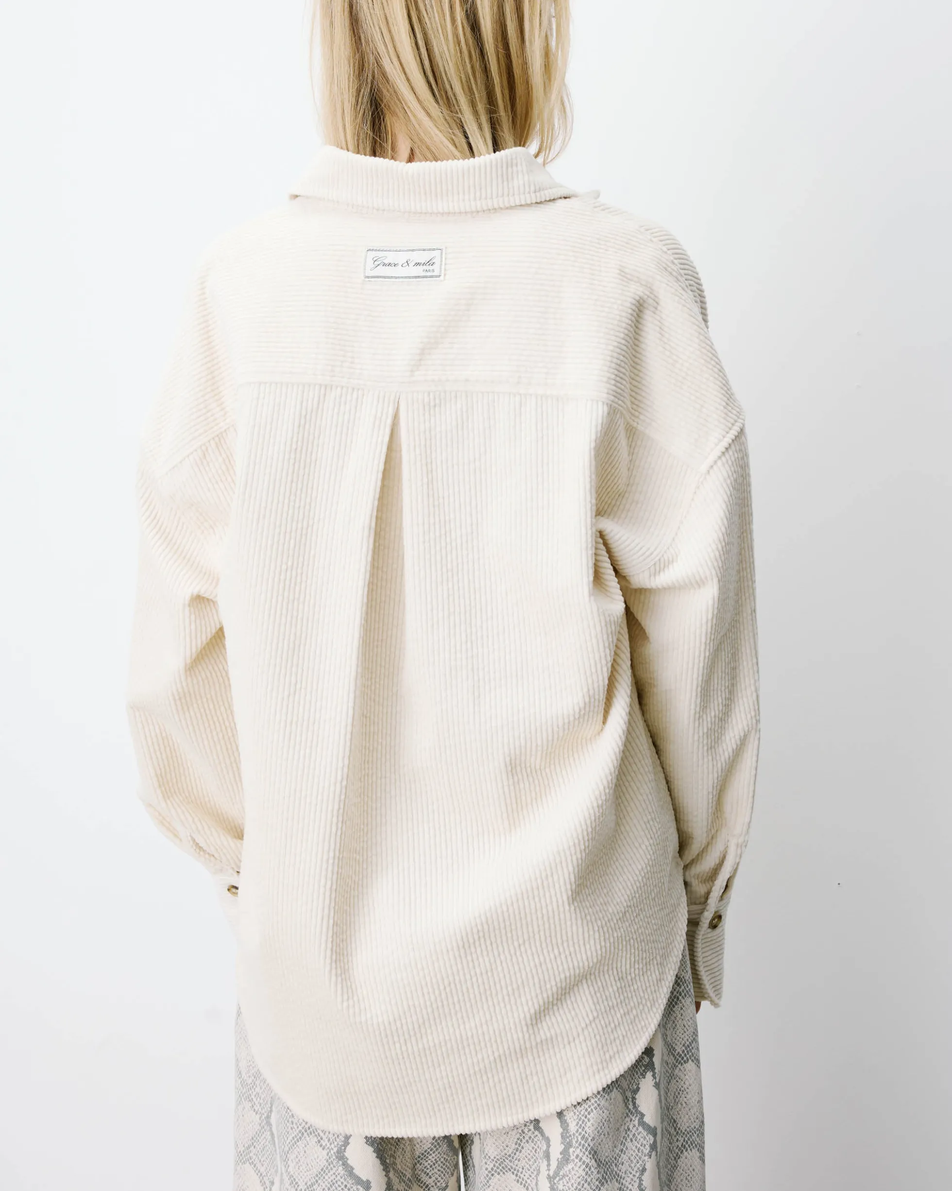 Chemise oversize en velours côtelé ecru Ange