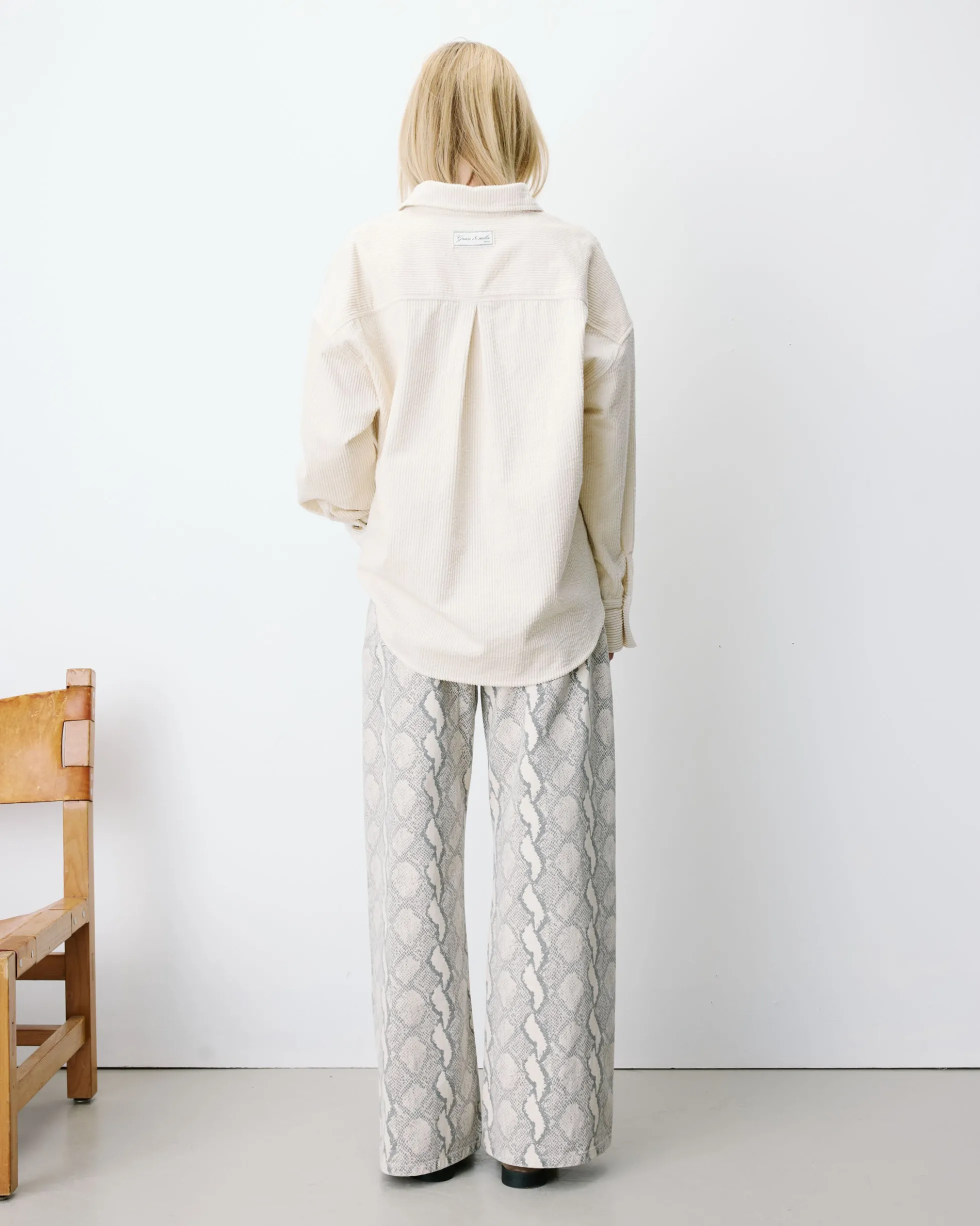 Chemise oversize en velours côtelé ecru Ange