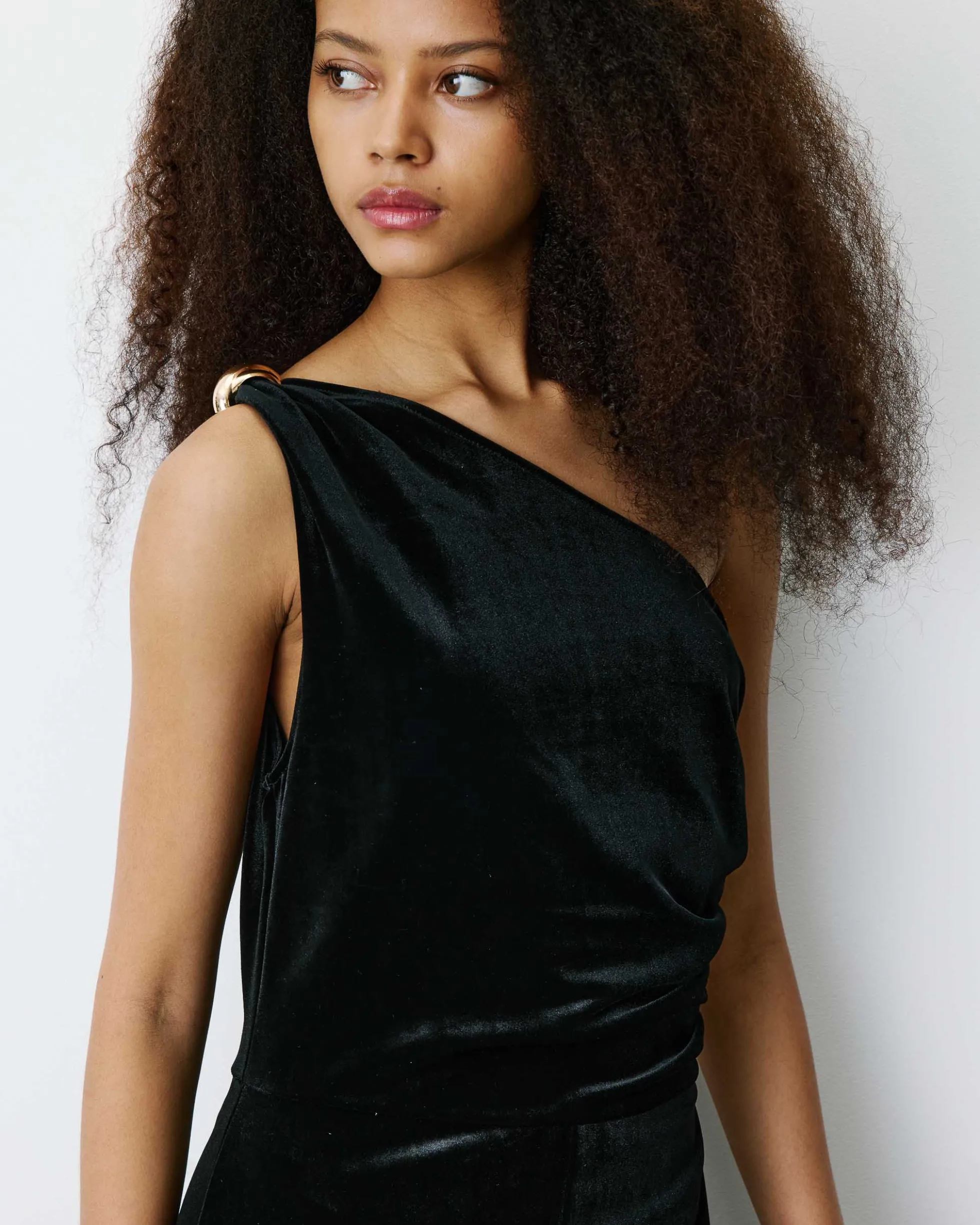 Combinaison ajustée asymétrique en velours noir Brielle