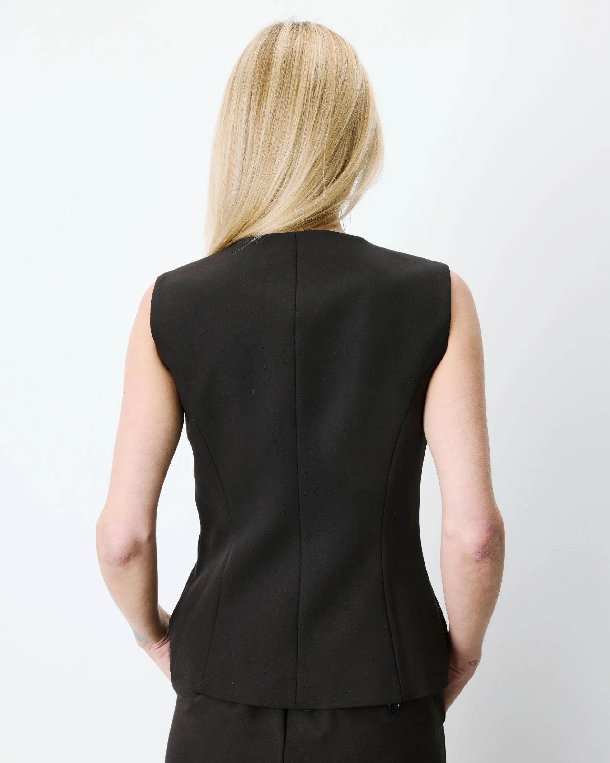 Gilet tailleur col rond boutonné chocolat Aristide