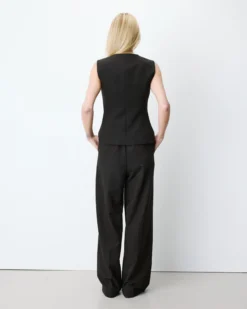 Gilet tailleur col rond boutonné chocolat Aristide