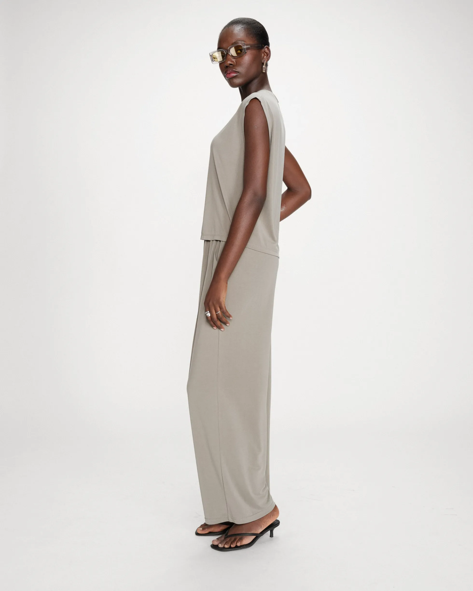 Pantalon en modal jambe large kaki Pax