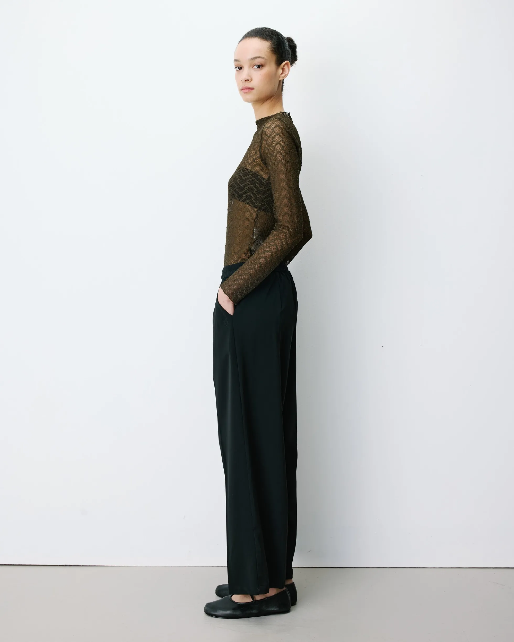 Pantalon fluide jambe large taille mi-haute noir Noblesse