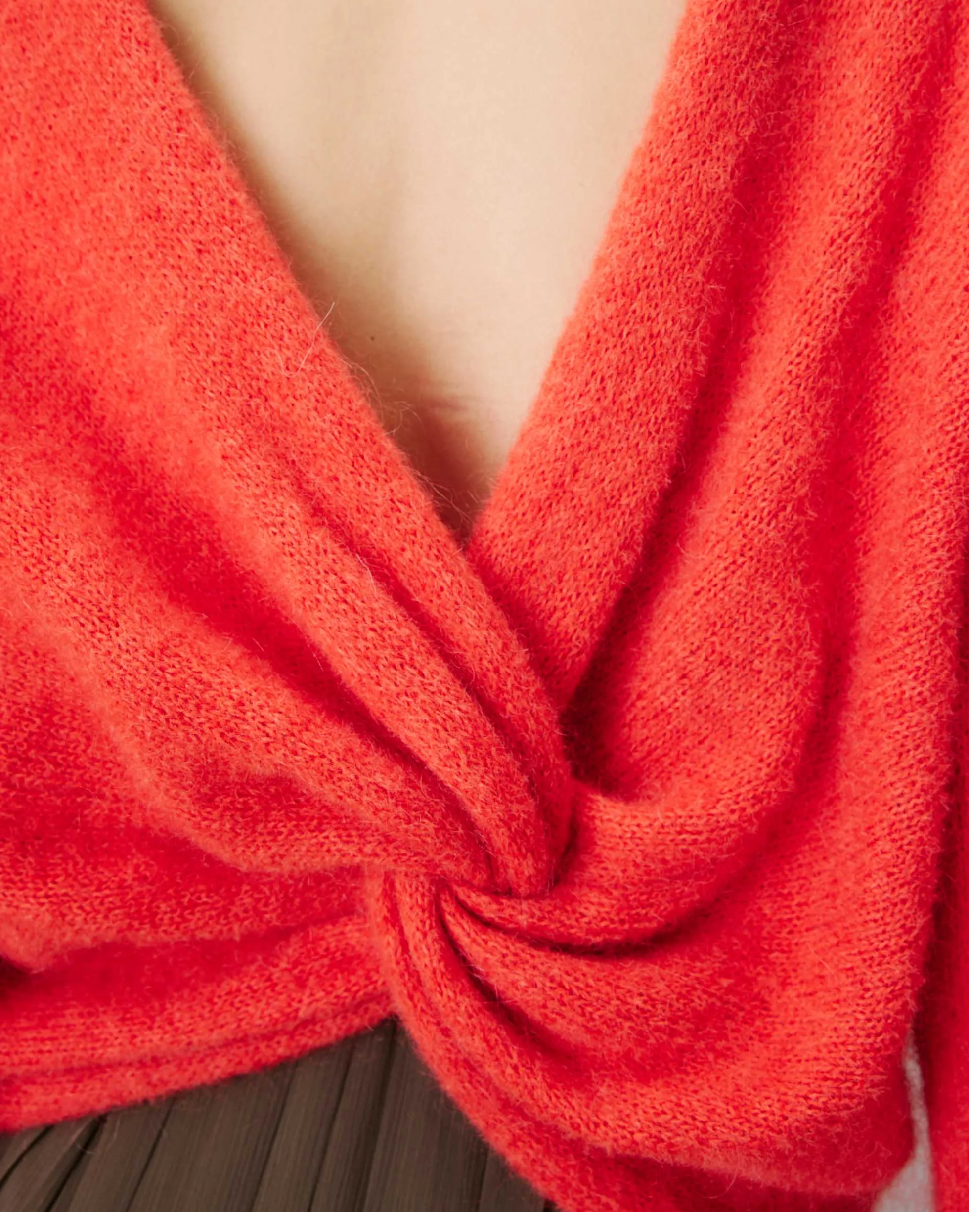 Pull ample en maille dos nu croisé sanguine Anthemis