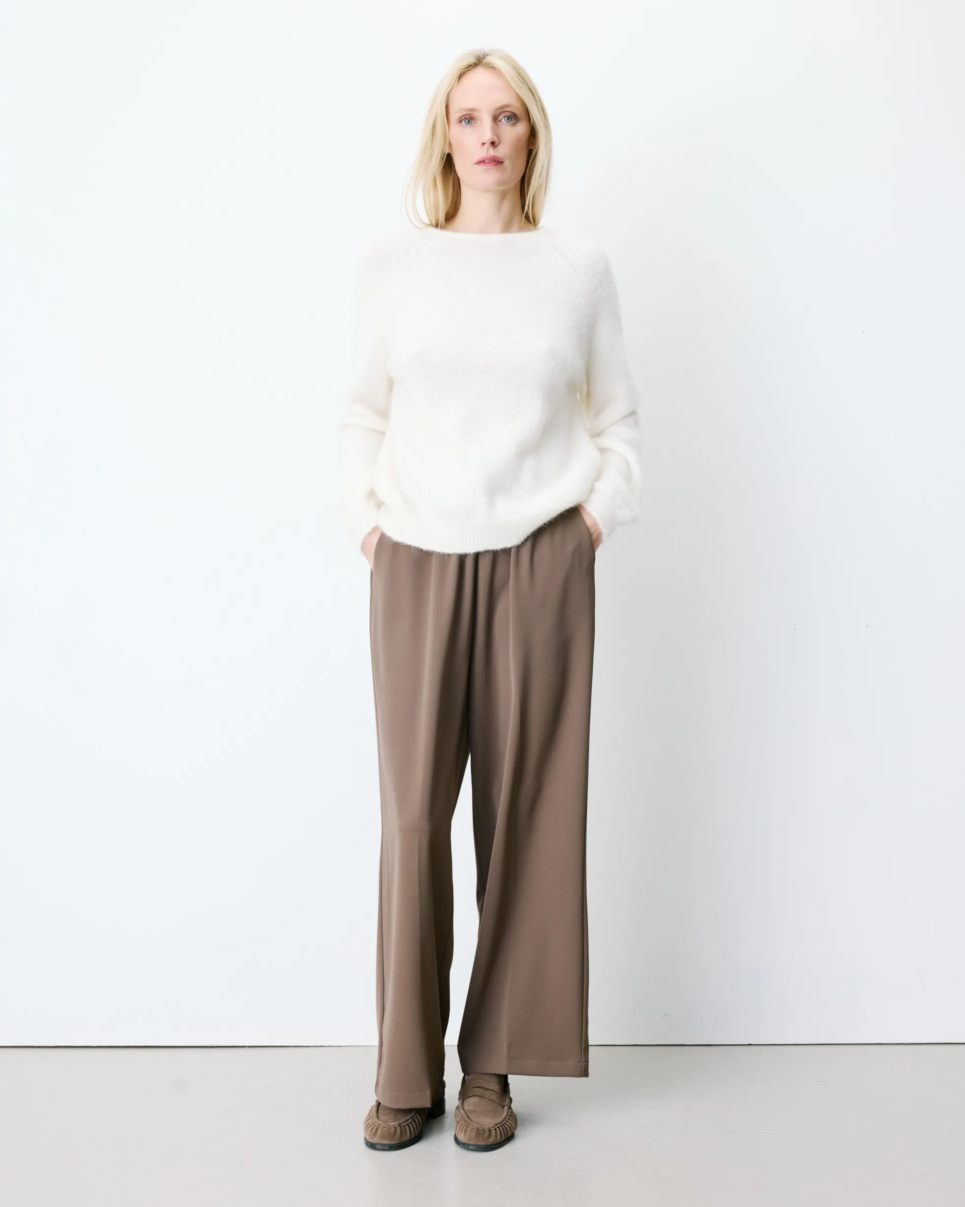 Pull ample en maille dos nu croisé ivoire Anthemis