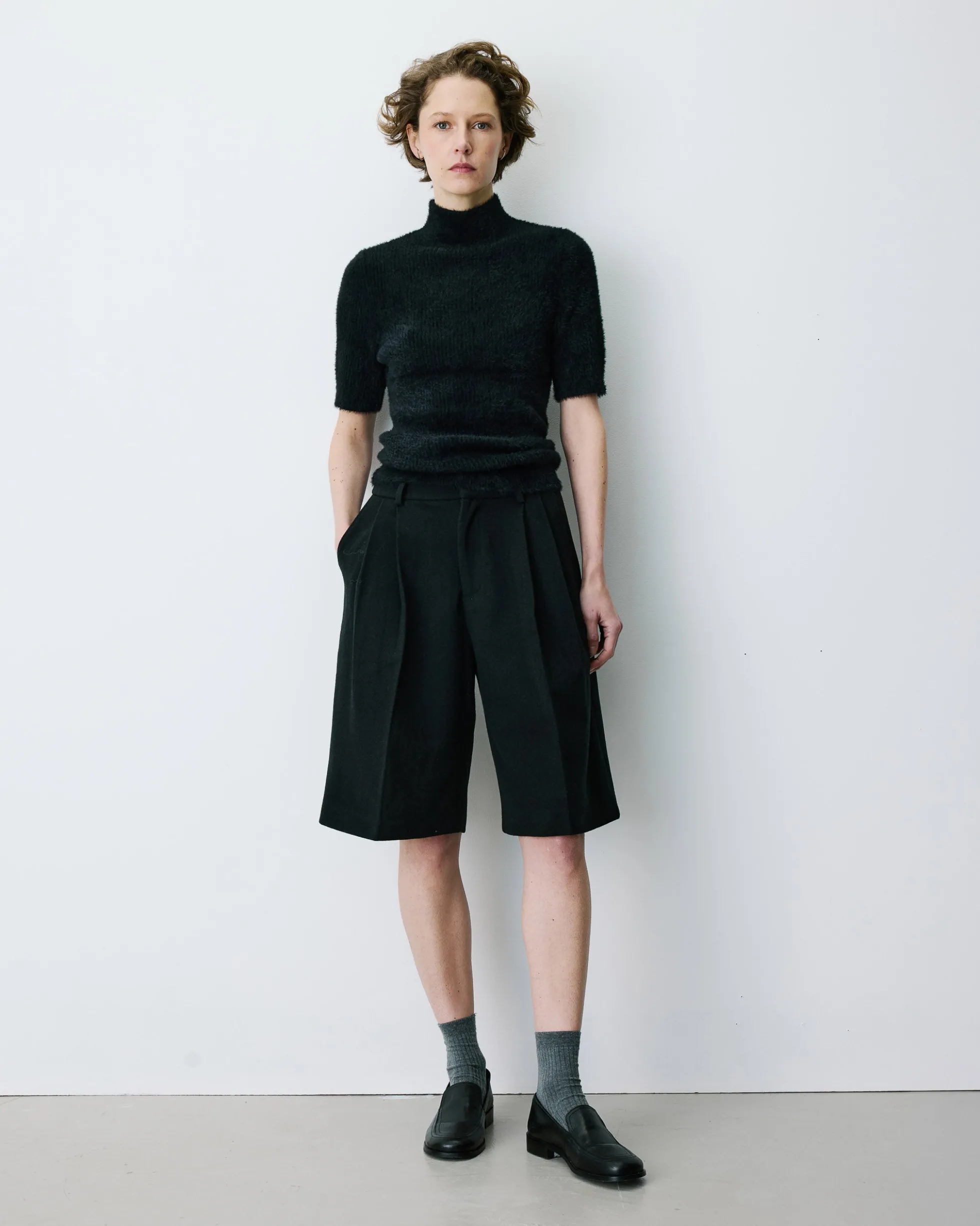 Pull doux manches courtes col cheminée noir Birdie