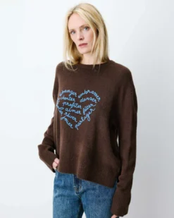Pull droit col rond à inscription brodée chocolat Aubin