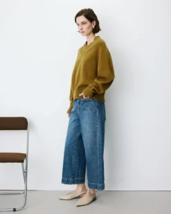 Pull droit col V en maille olive Alden