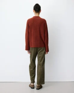 Pull large en maille jersey col montant terracotta Adelice