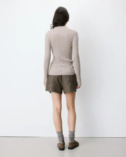 Pull maille fine près du corps col montant mocha Aloe