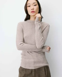Pull maille fine près du corps col montant mocha Aloe