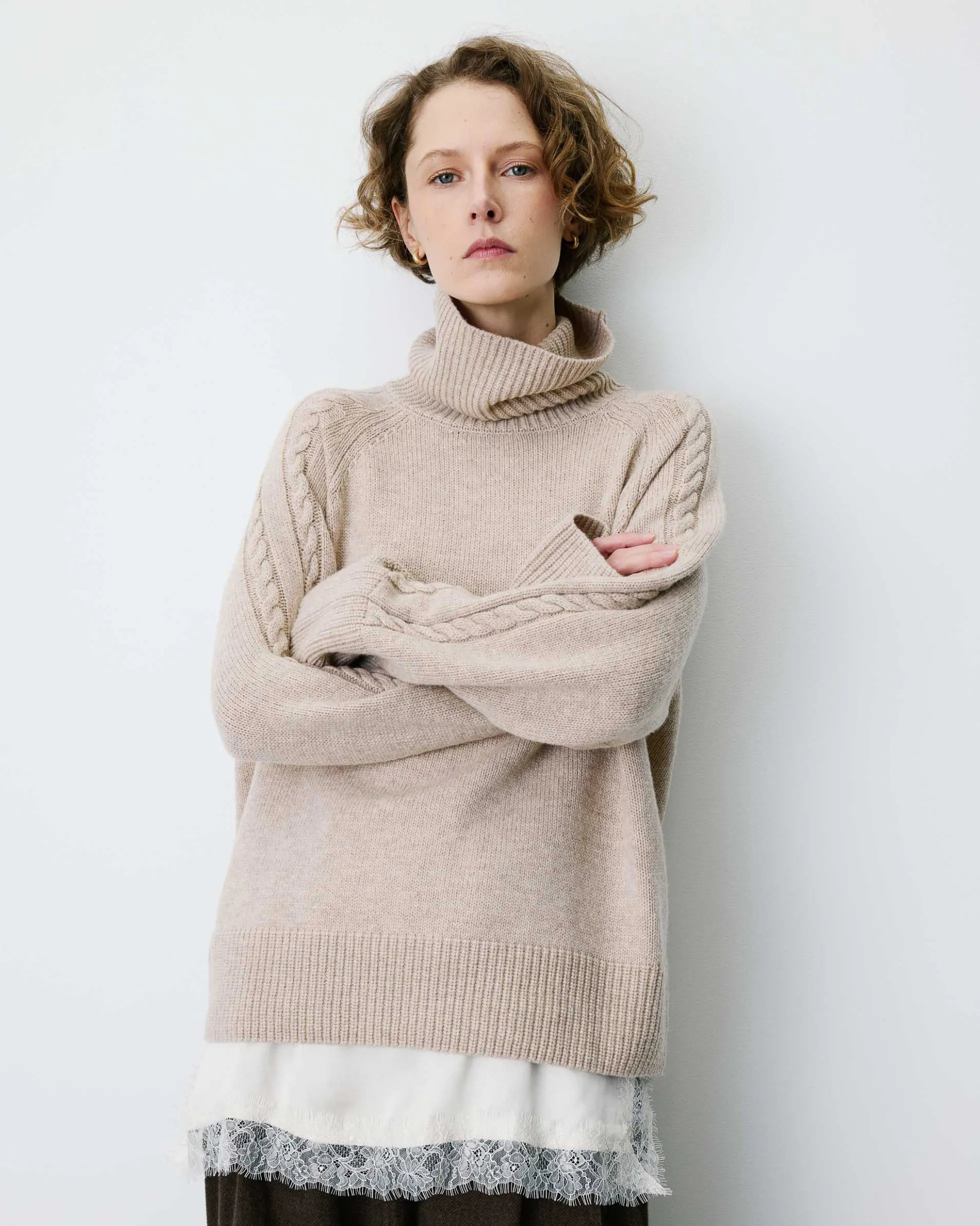 Pull oversize col roulé en maille torsadée grege Bastille