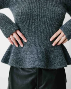 Pull peplum en maille côtelée col cheminée anthracite Alvar