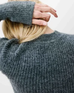 Pull peplum en maille côtelée col cheminée anthracite Alvar