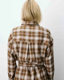Robe chemise courte à carreaux ceinturée coffee Amaya