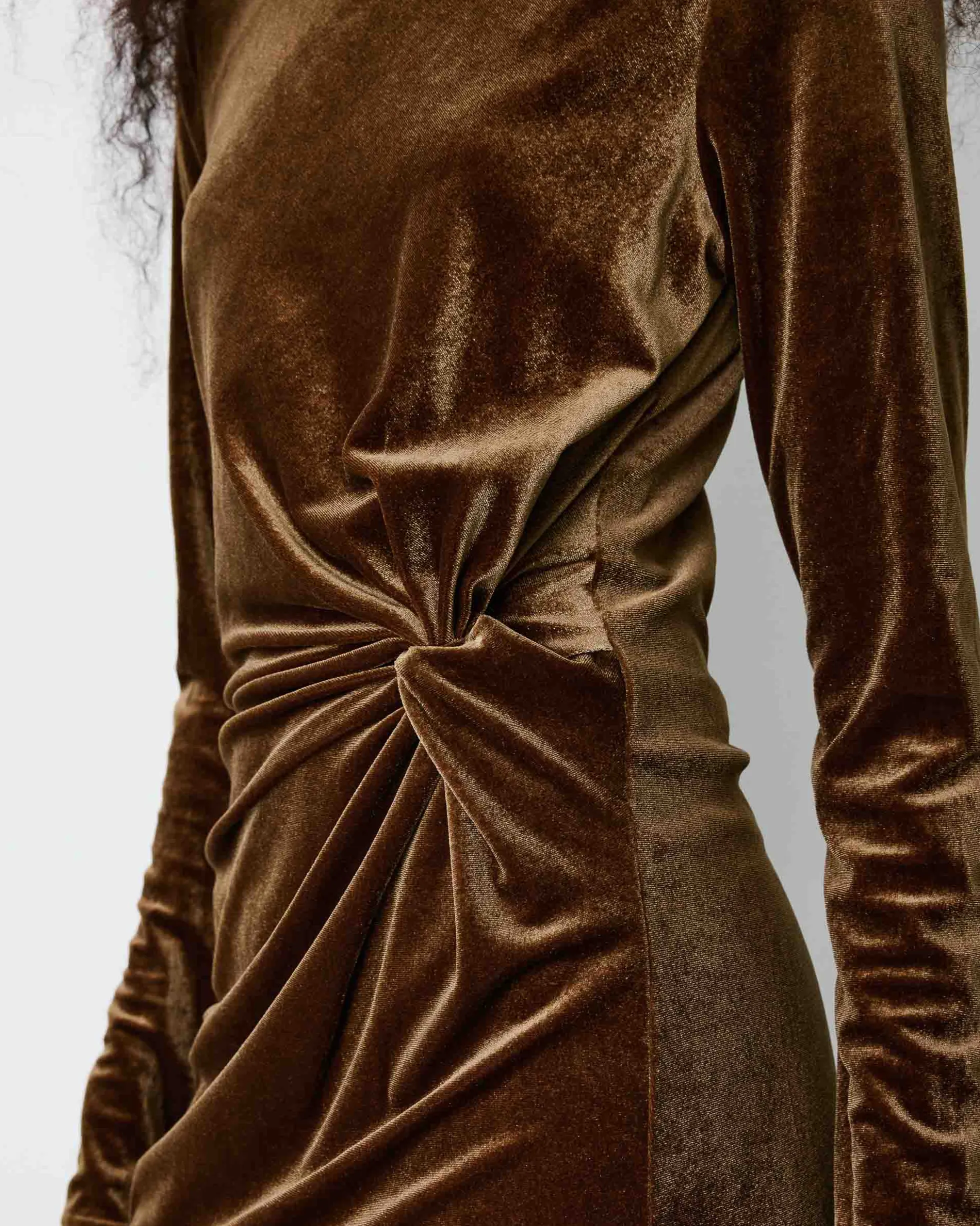 Robe courte velours drapée manches longues olive Beverly