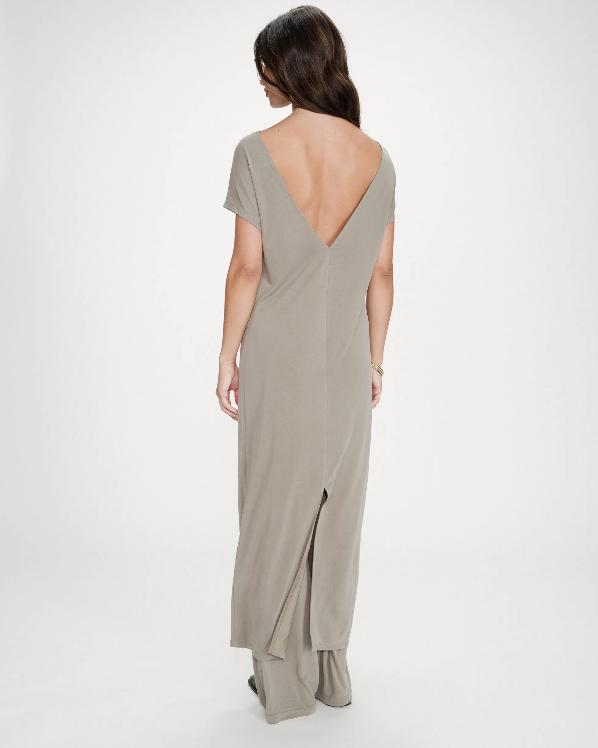 Robe longue légère en modal manches courtes kaki Peace