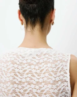 Top ajusté sans manches en dentelle ecru Avila