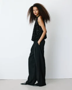 Top ballon encolure américaine en sequins noir Becky