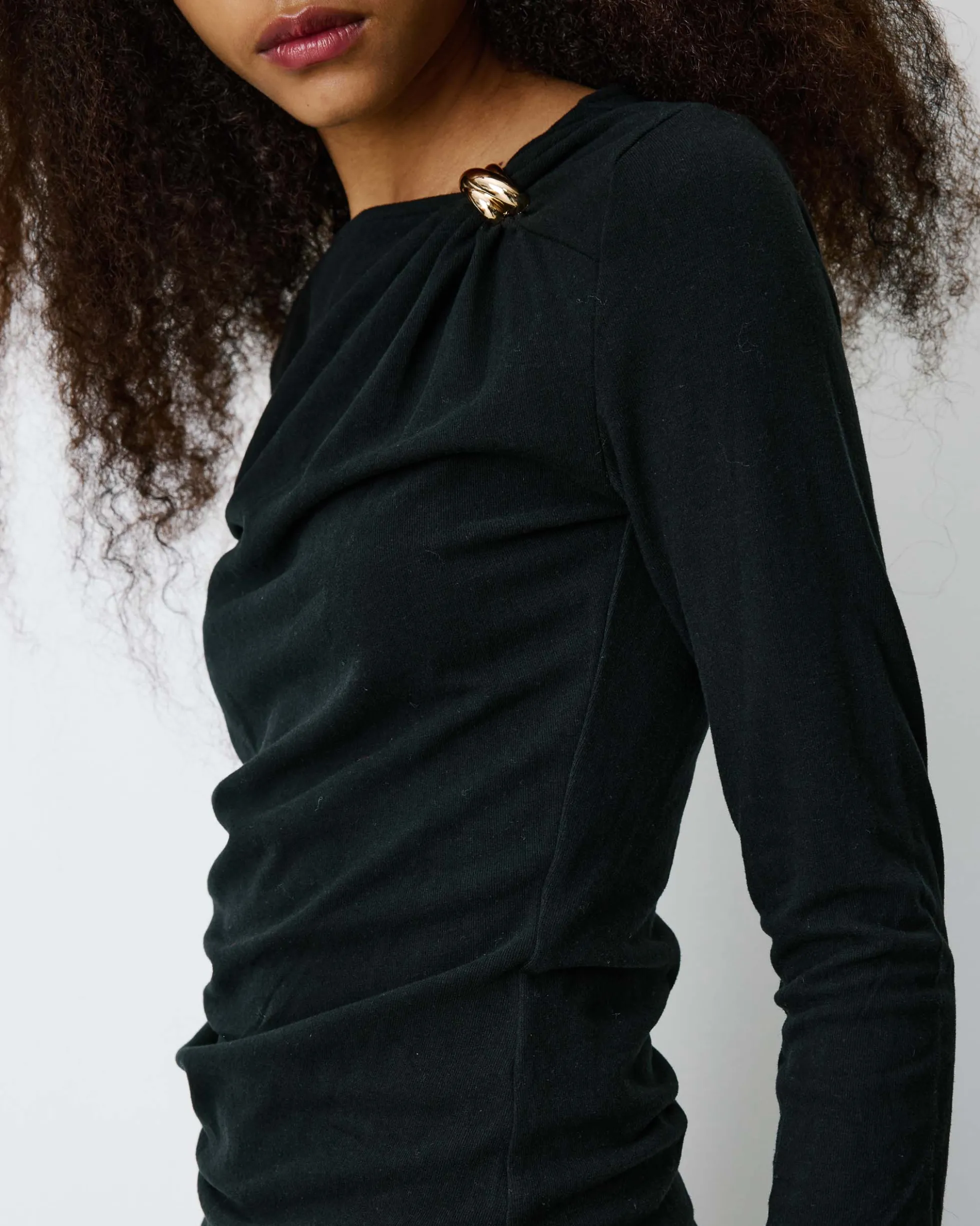 T-shirt drapé près du corps à boucle dorée noir Bijou