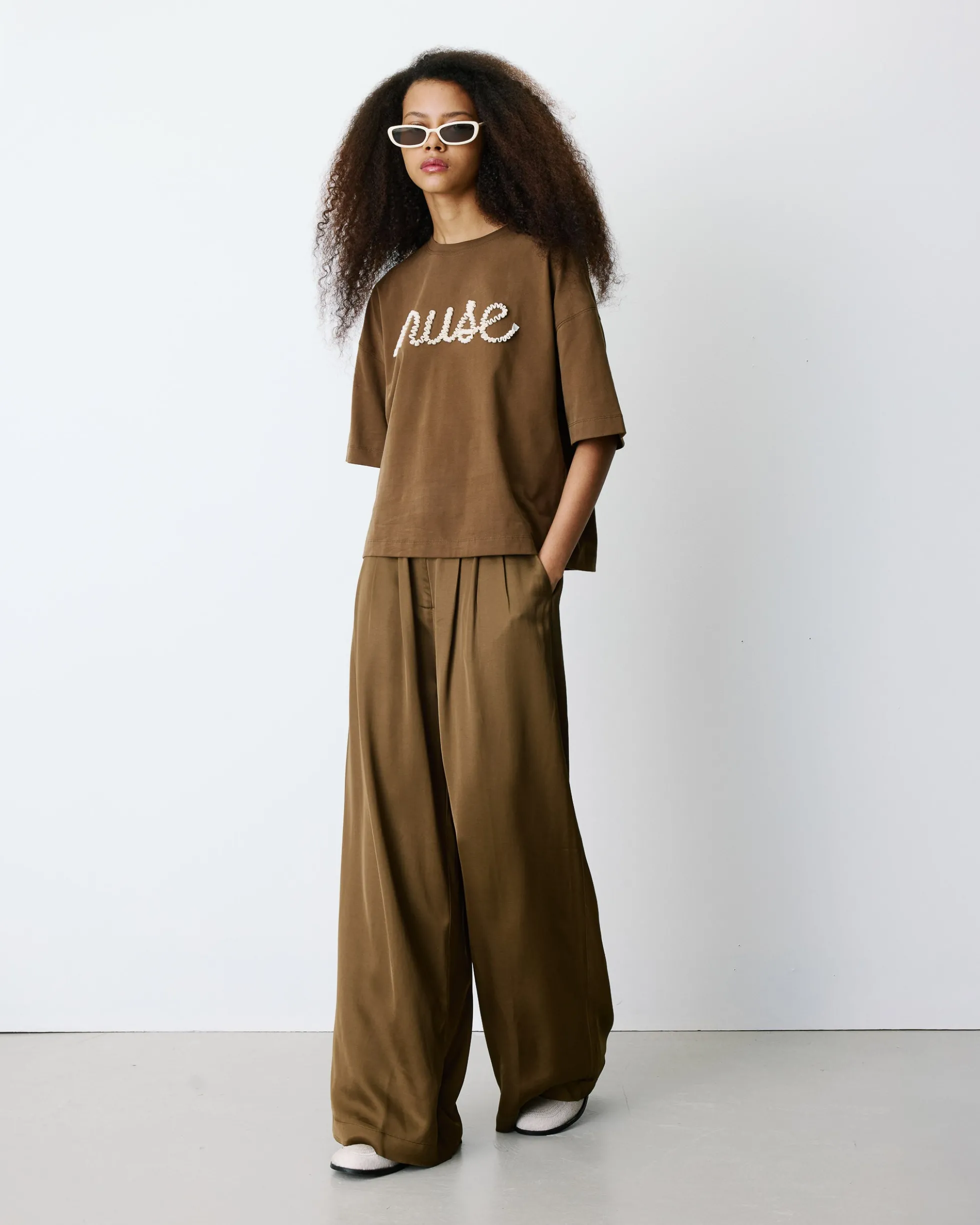 T-shirt oversize en coton à message brodé olive Borys