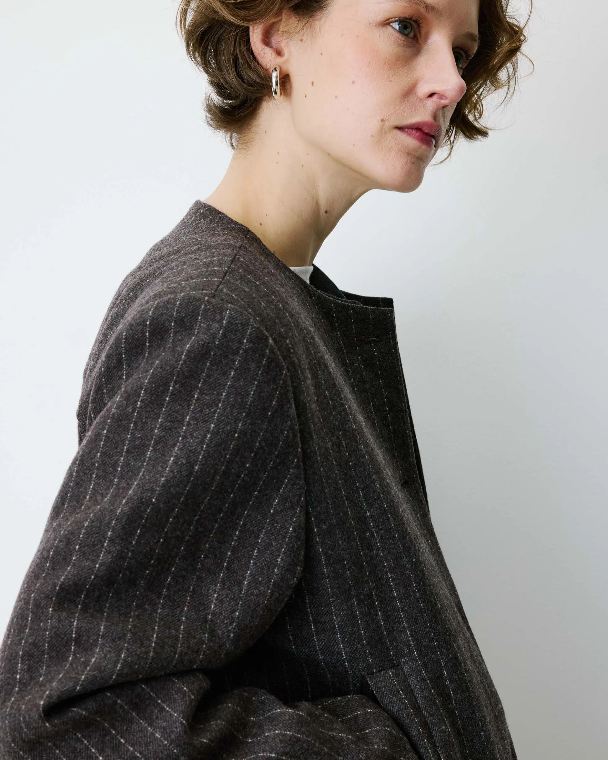 Veste boxy en laine mélangée rayée chocolat Bruna