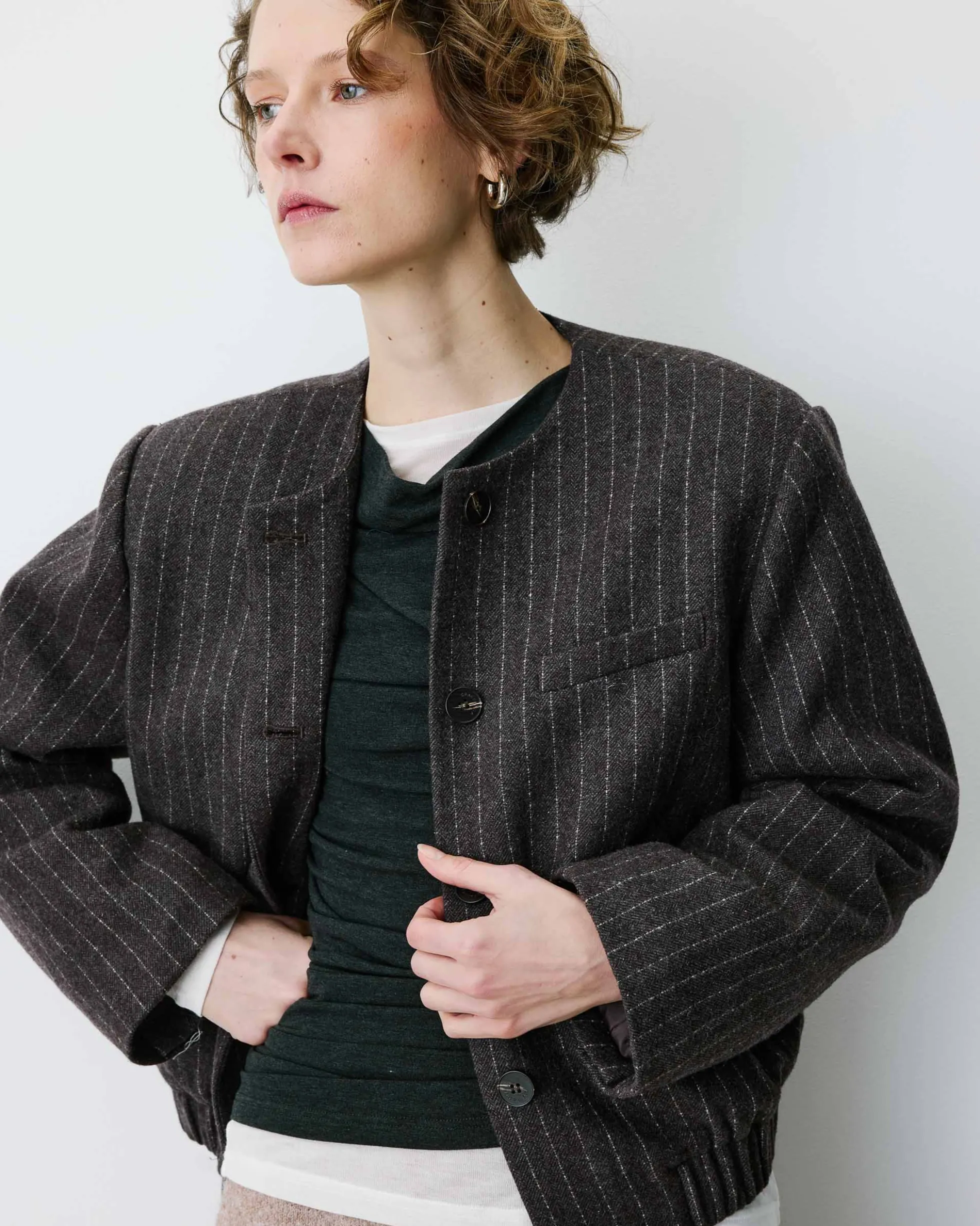 Veste boxy en laine mélangée rayée chocolat Bruna