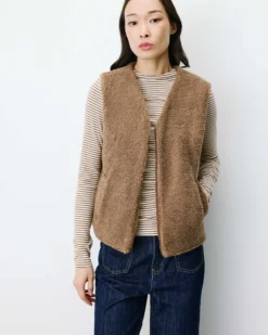 Veste sans manches en fausse shearling taupe Avery